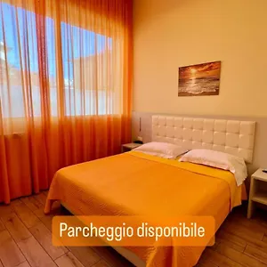 2* Affittacamere Casa Zeffirino